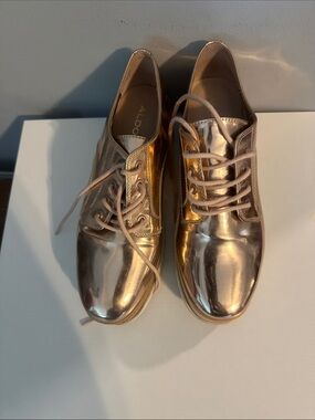 Aldo Metallic Rose Gold Lace-Up Oxfords